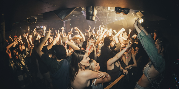Bondi Lines x Side Bar Wednesdays | Free Entry & Line Skip