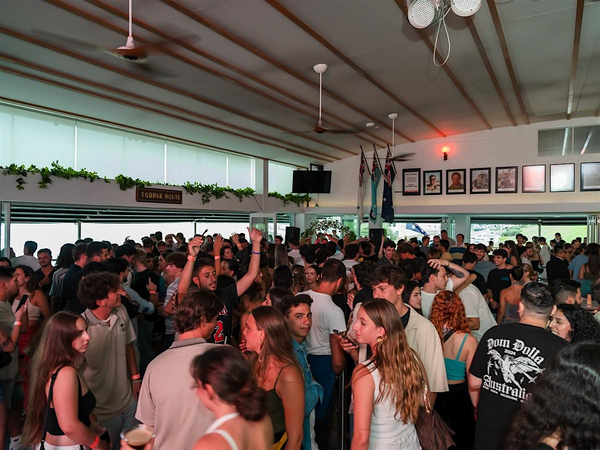 Saturday night party at North Bondi RSL