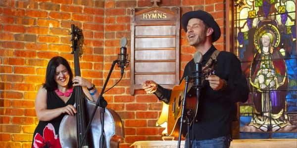 Scott Cook and Liz Frencham in Moruya!